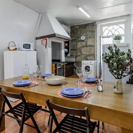Apartment 61 - Bright 2br W/ Balcony By Lovelystay Porto
