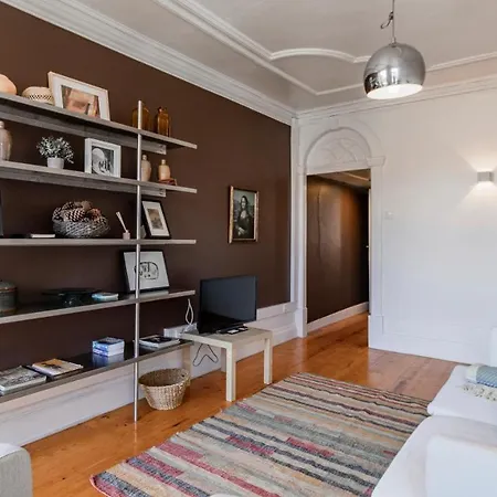 61 - Bright 2br W/ Balcony By Lovelystay Porto